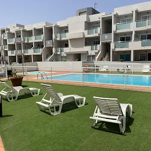 https://beautiful-modern-appartment-in-sunny-corralejo.in-canary-islands.com